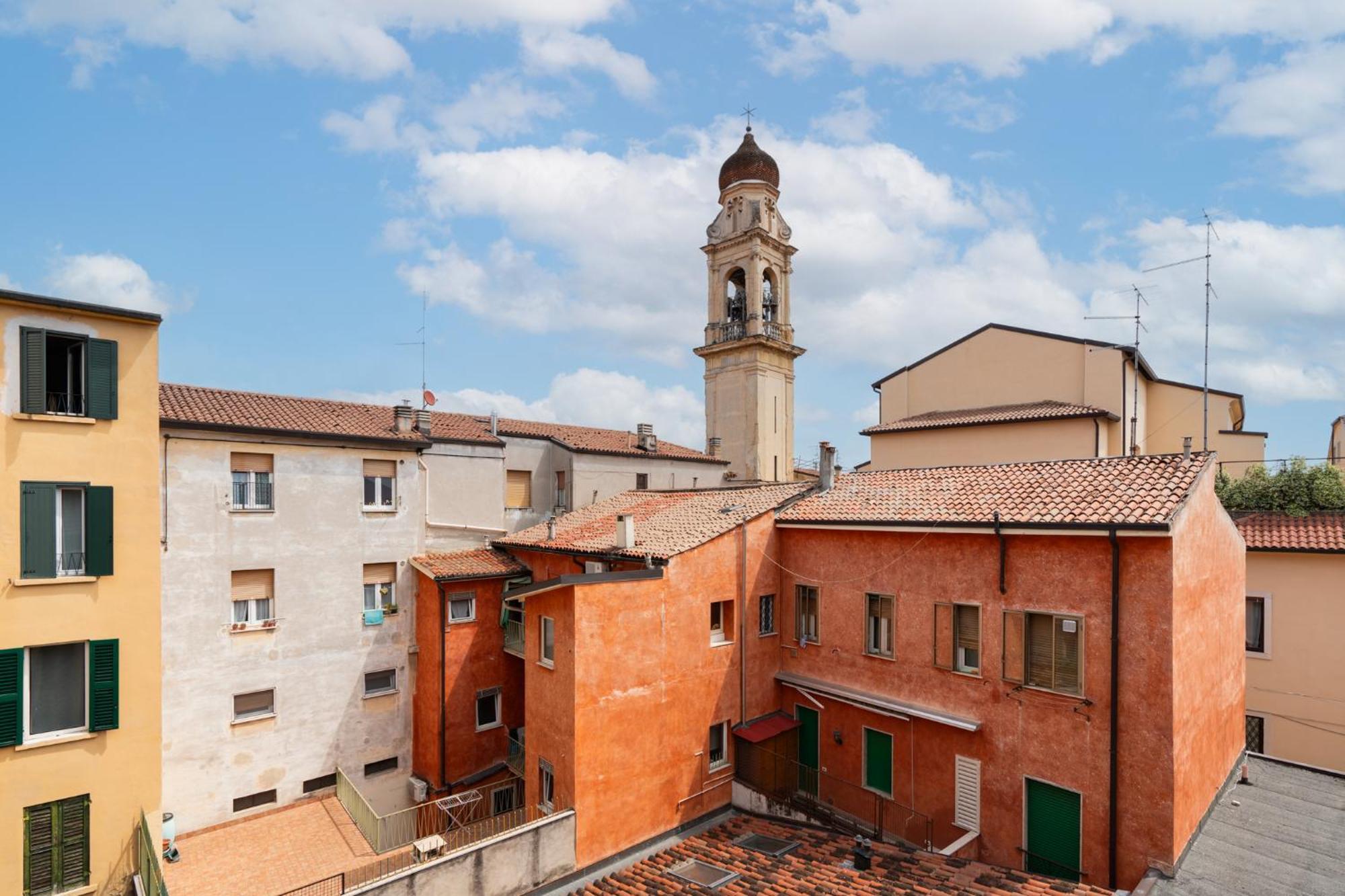 Ampia Residenza Filippini A Pochi Passi Dall'Arena - Domus Verona, Verona